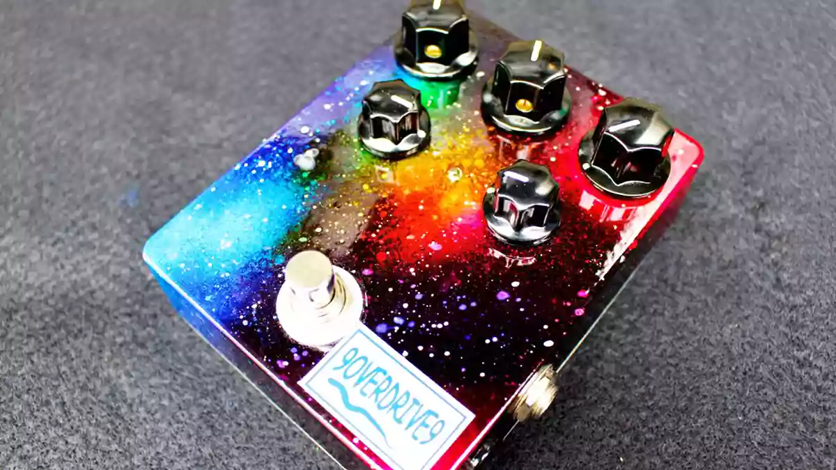 安価 ワタナベ パンチが効いた国産ハイゲインオーバードライブ。9overdrive9 ギター