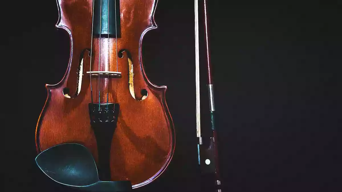 音楽教室の先生がわかりやすく解説！バイオリンの弓の持ち方