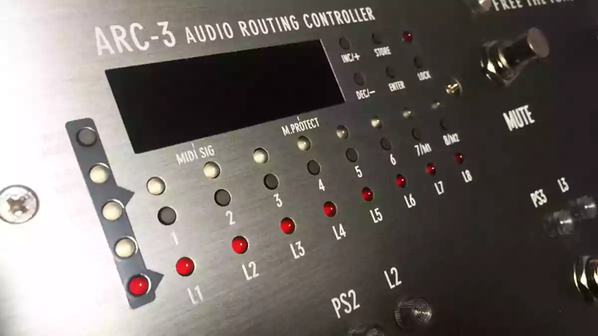 ギター・ベース用プログラマブル・スイッチャー／ループ・スイッチャー「FREE THE TONE ARC-3」レビュー