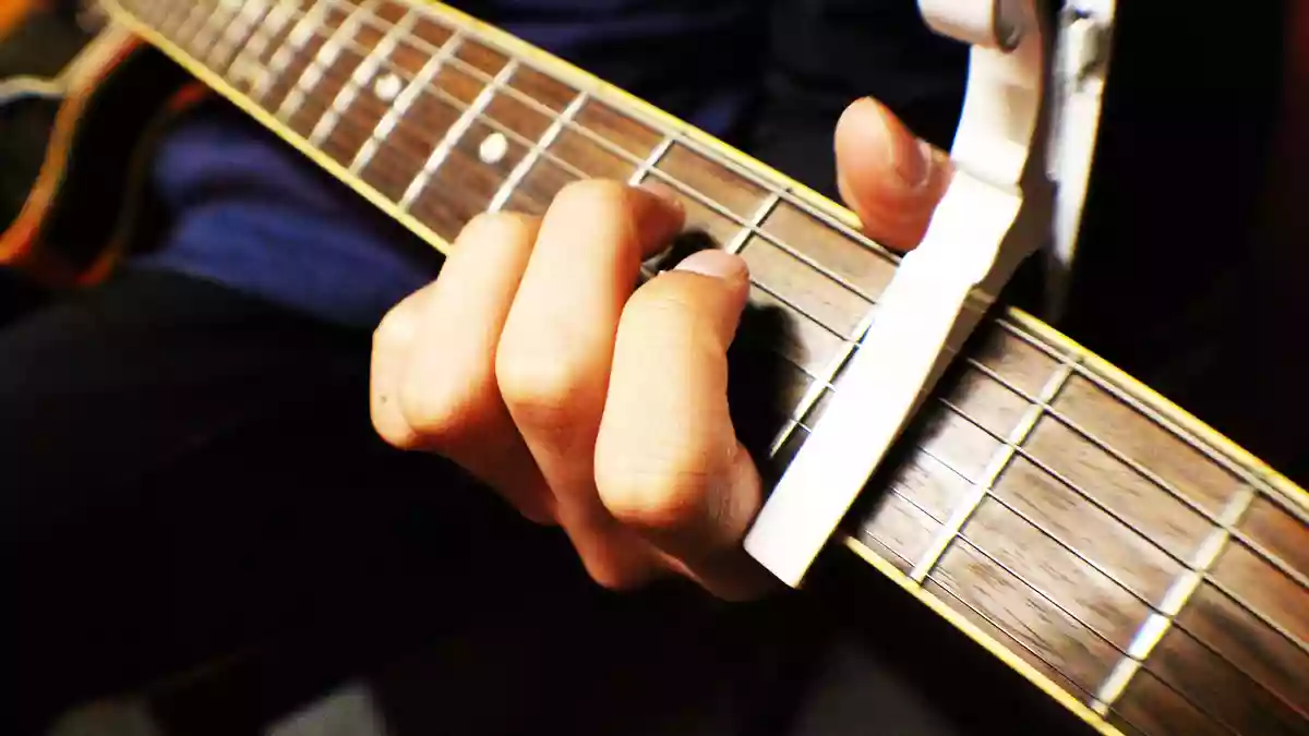 カポタストの位置の正しい選び方。ギタリストは演奏キー（Key）にこだわろう！
