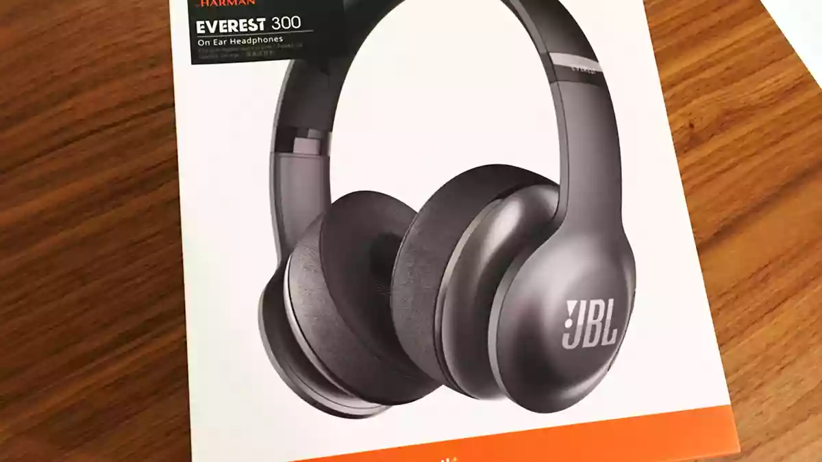 Bluetoothヘッドフォンの快適さやばい！JBL EVEREST300をレビュー！