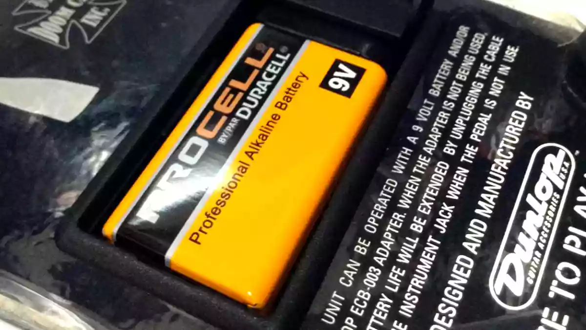 コイツは便利！JIM DUNLOPワウペダルの電池BOX「ECB-244」