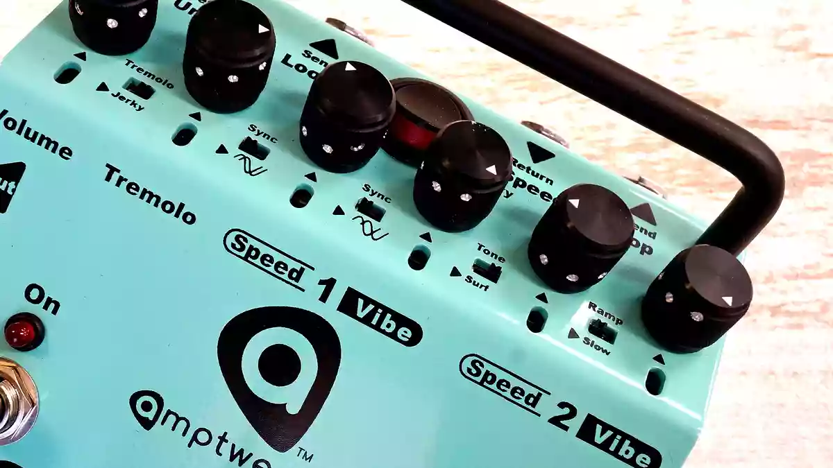 クラシカルなギター用ビブラート。こだわるならAMPTWEAKER SWIRLPOOL！強烈に音良いです