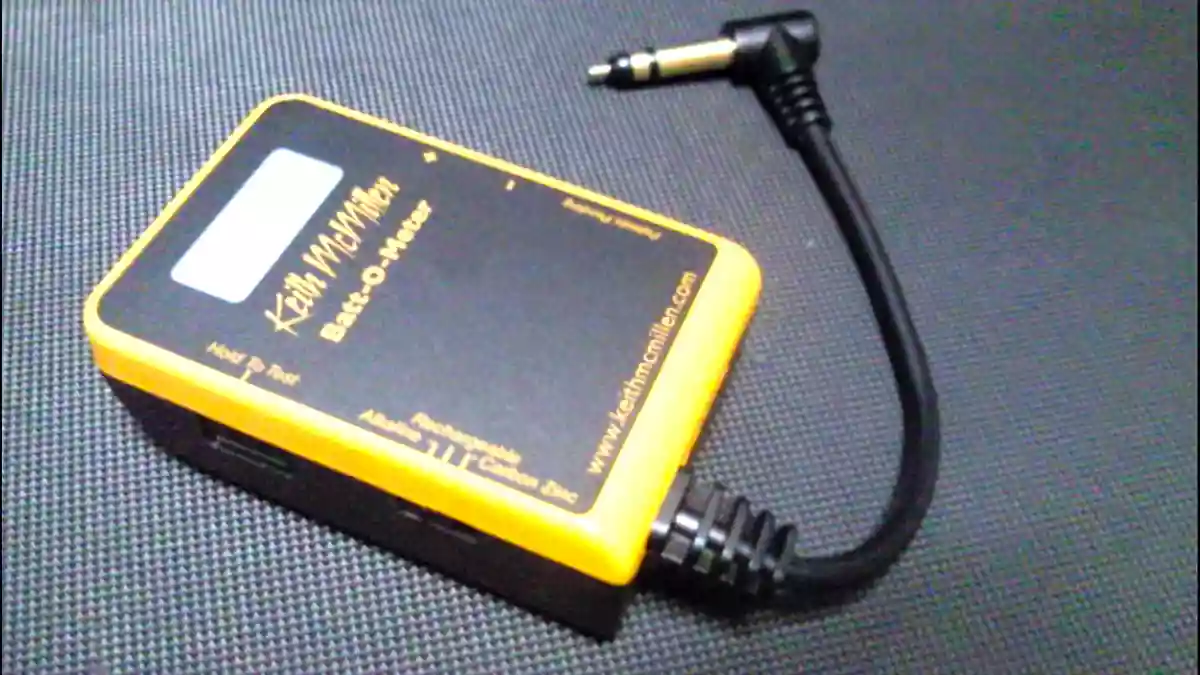 エフェクターの9V電池を外すことなく残量をチェック「KEITH MCMILLEN Batt-O-Meter」