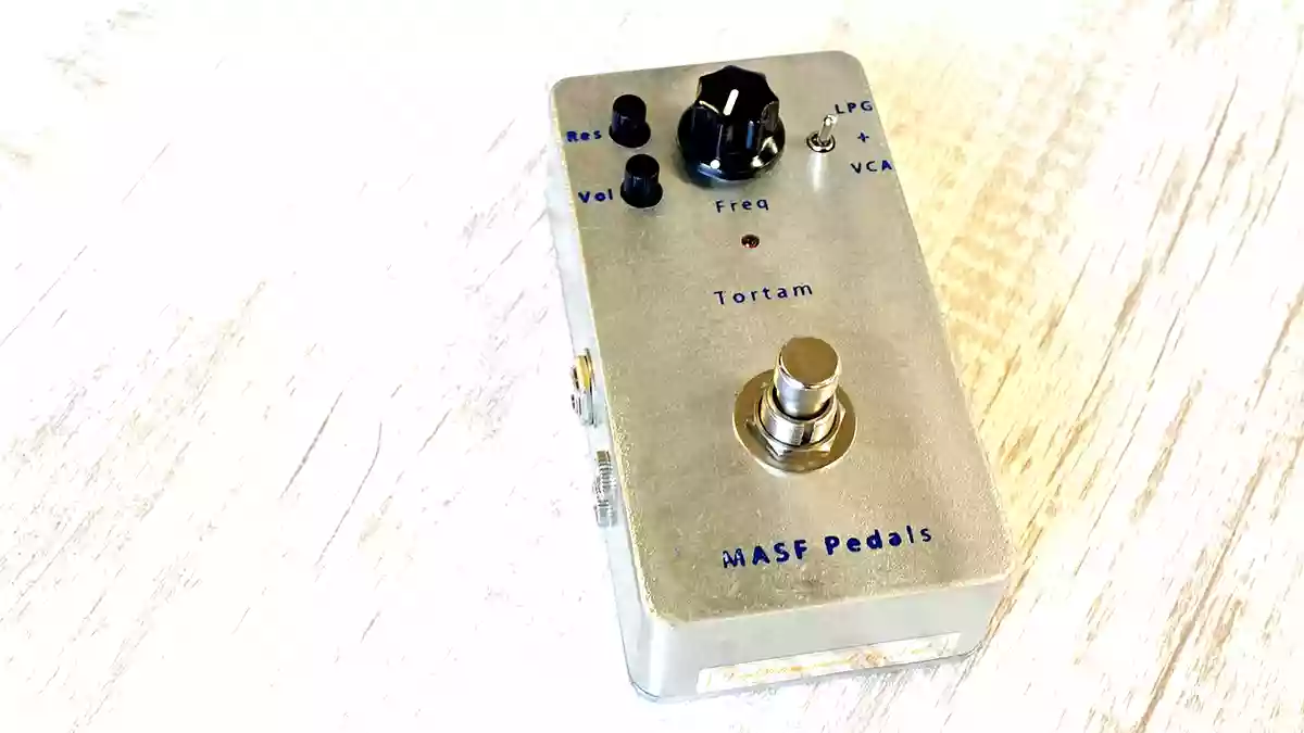 アナログモジュラーシンセやリズムマシンとも好相性！シンセの香り漂うファズサウンドが魅力のMASF PEDALS TORTAM！