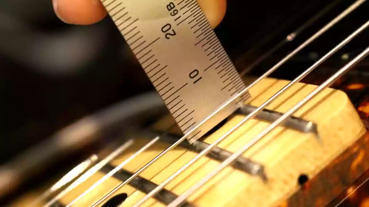 ギターの弦高の調整って必要ですか？