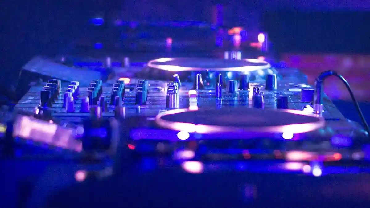 【섞지 마 자연】매시업은 어떤 사운드야?