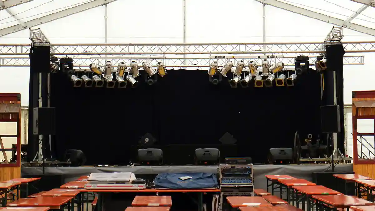 7 points for performing with peace of mind on outdoor stages at open-air festivals and events