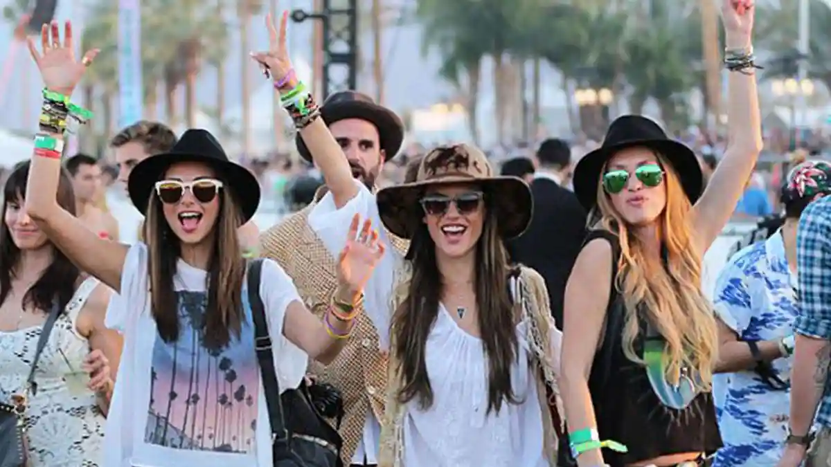 Outdoor festival fashion: A beginner’s guide to summer fest outfits