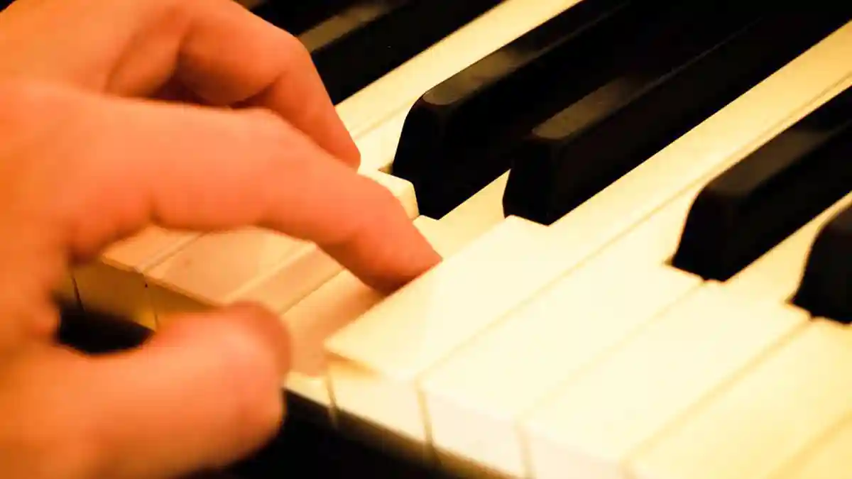 【ピアノ初心者のための】指を思い通りに動かす7つのヒント