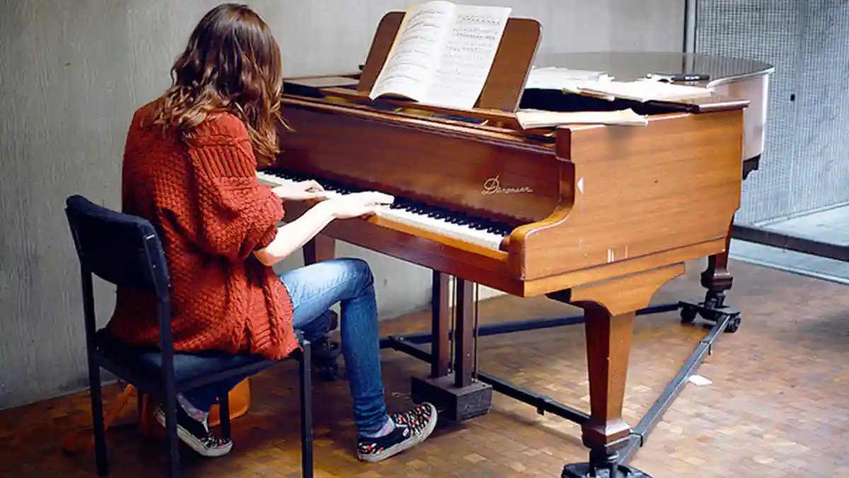 保育士試験の課題曲をマスター!「かたつむり」と「オバケなんてないさ」の弾き方のコツ