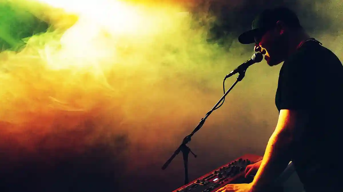 Three key points beginners should know for singing while playing an instrument