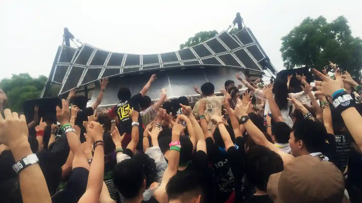 10 Best Music Festivals for College Students That Really Bring the Hype