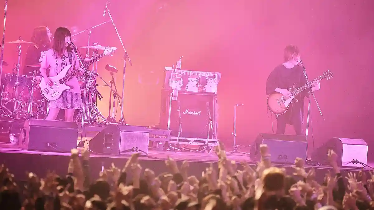 [Breaking] Porno Super Express 2017: “Yabai T-Shirts Yasan” Live Report