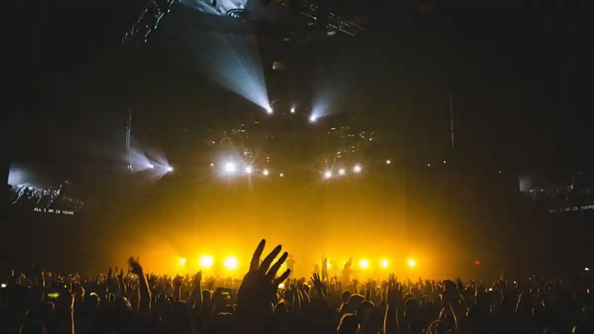 Ginza Roots Tokyo | DJ Bar in Tokyo, Japan