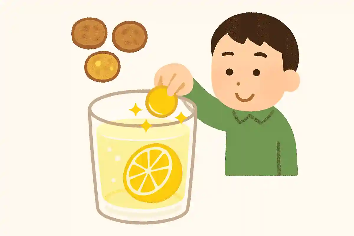 小銭をレモン水につけるとピカピカになる