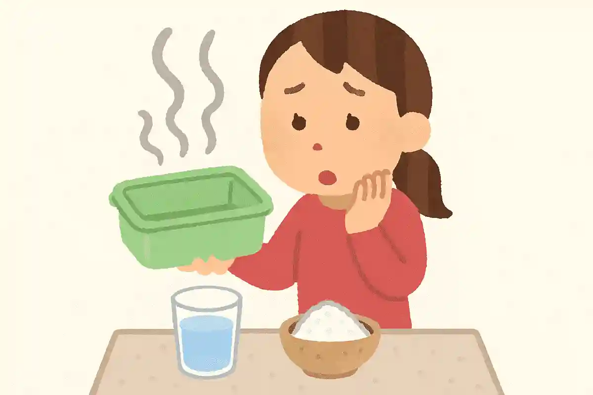 タッパーに付いた臭いは塩水でとれる