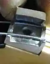 ナットベースのR