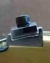 ナットベースのR