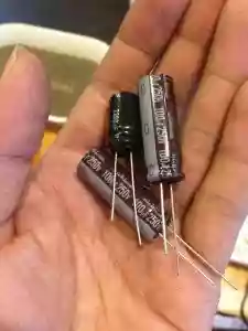 コンデンサー