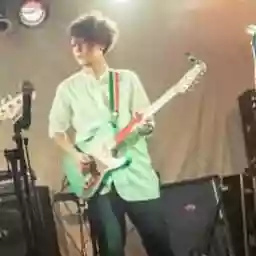 カジワラアキヒロ