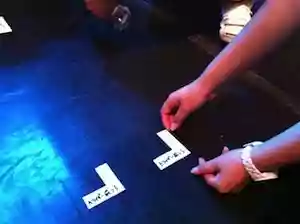 バミる