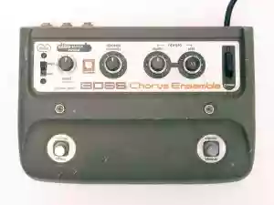 BOSS CE-1