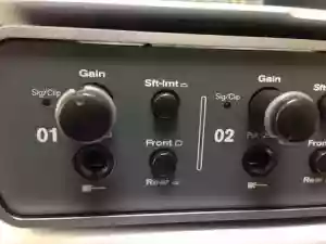 オーディオインターフェイス