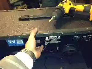 Roland JC-120 裏面