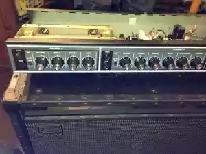 Roland JC-120 メインユニット