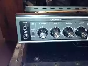 Roland JC-120 インプット部