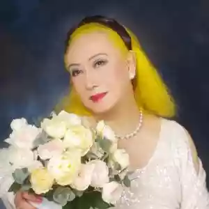 美輪明宏