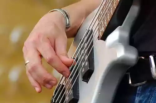 ベース