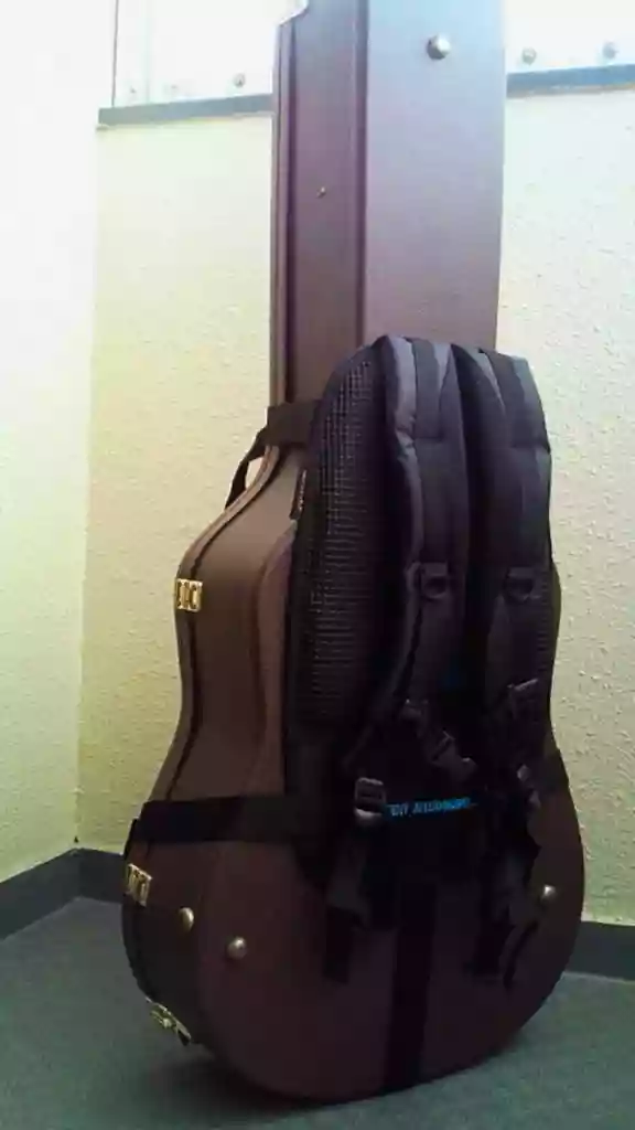 Kavaborg CASE SADDLE（ギターハードケースショルダー）