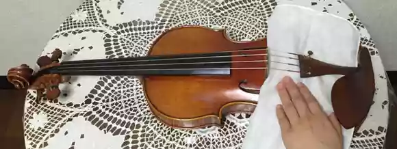 バイオリンの拭き方