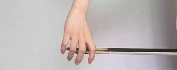 バイオリンの弓の持ち方