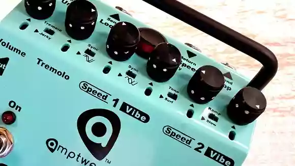クラシカルなギター用ビブラート。こだわるならAMPTWEAKER SWIRLPOOL！強烈に音良いです。