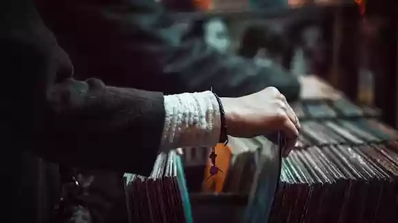 レコードをディグる