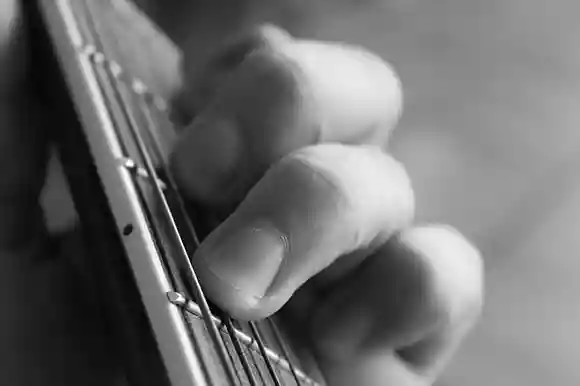 ギタリスト 爪