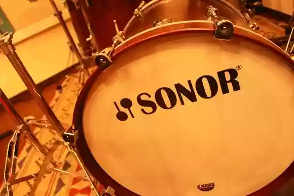 バスドラ