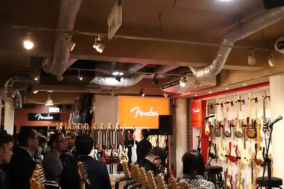 Fender SHOP in SHOP