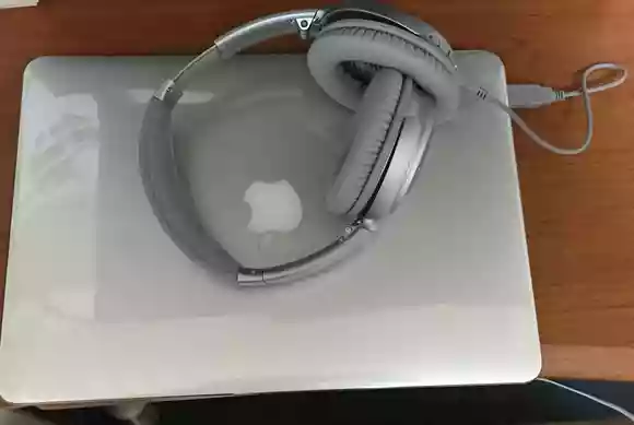 Bose QuietComfort 35 ワイヤレスヘッドホン（QC35）