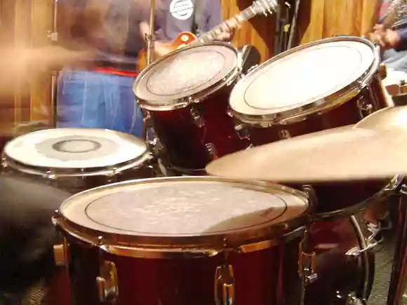 バンド内の音量バランスに気を使う