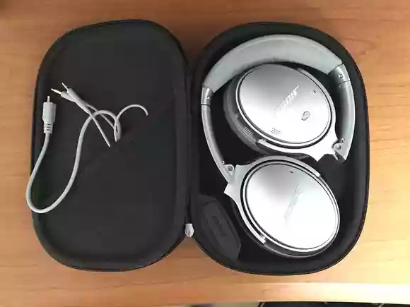 Bose QuietComfort 35 ワイヤレスヘッドホン（QC35）