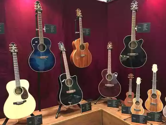 アコースティックギター