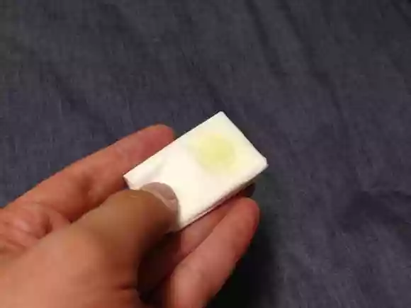 レモンオイルを染み込ませる