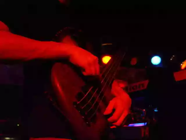 生のライブの迫力を体感する