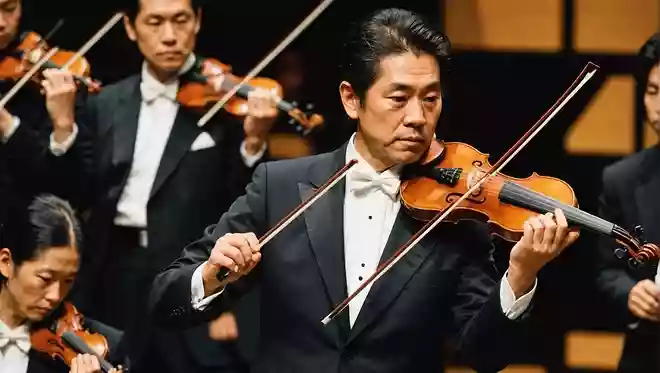 1996年からのワールドツアーにおいて、バイオリニストとして参加した日本人は誰でしょうか?