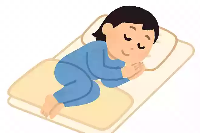 寝方を工夫すると、血栓ができにくくなります。どのような体勢でしょうか？