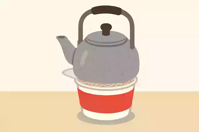 カップ麺の上に温かいやかんを約5秒乗せるとふたがめくれない